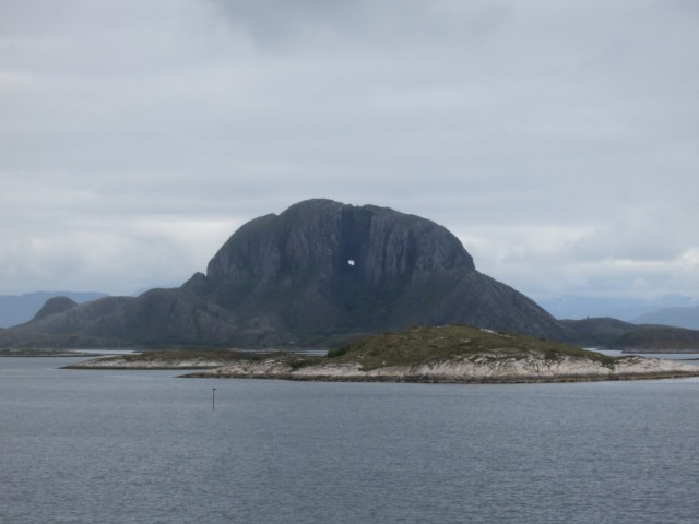 Hurtigruten_2015-06-26_17-37-4